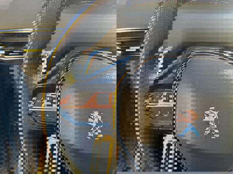 Image Peugeot 5008 2.0 BlueHDi 180 GT EAT8 Matrix leds GPS Carplay Caméra 7 places Régul Adapt Clim auto Gtie 1 an 